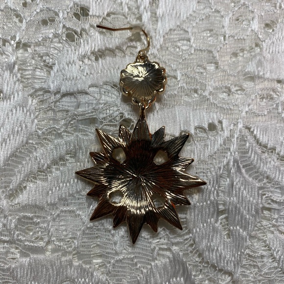 🌸 DSW Colorful Sun Earrings - Picture 3 of 3